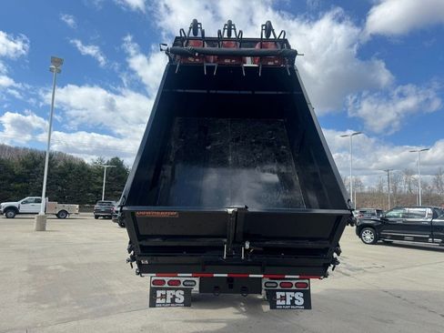 Used 2023 Ford F450 XLT w/ XLT Value Package image 13