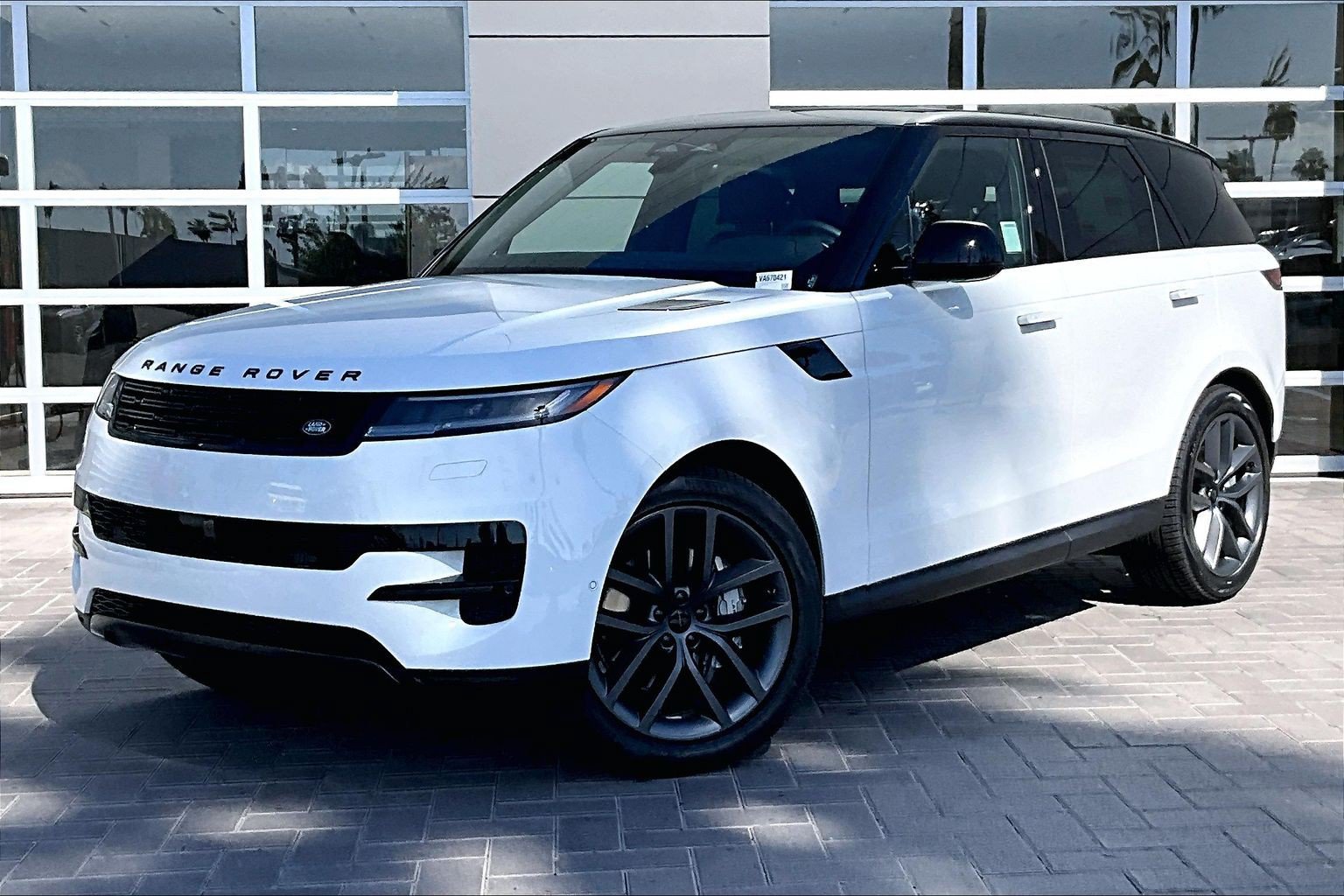 New 2027 Land Rover Range Rover Sport SE AWD/4WD image 1