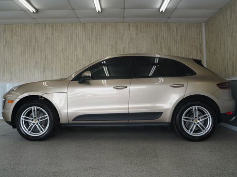 Used 2018 Porsche Macan AWD/4WD image 5