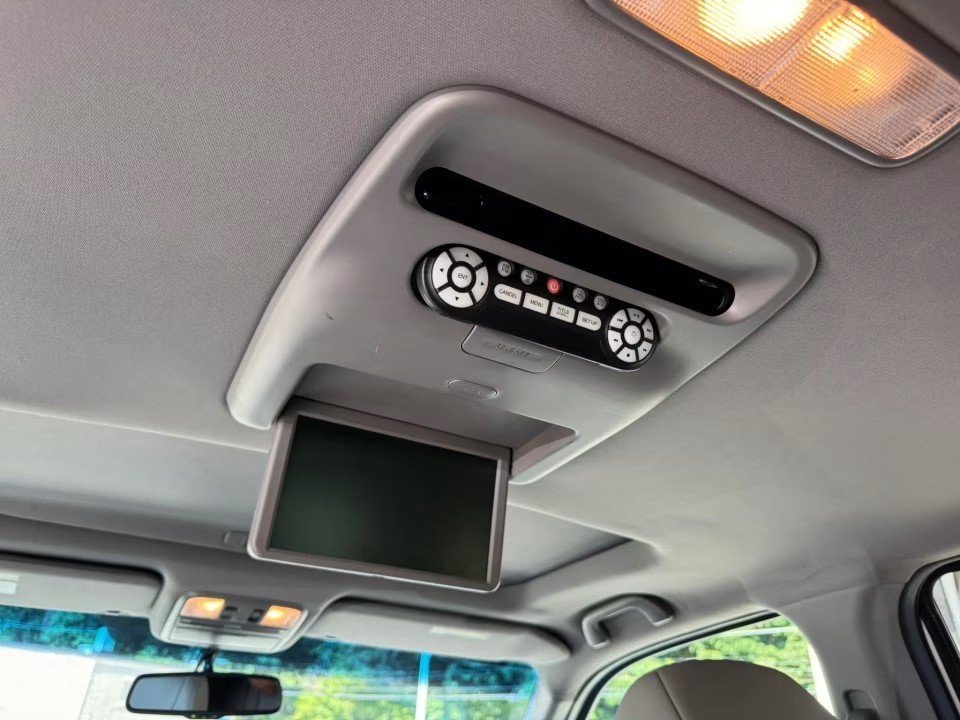 Used 2012 Honda Pilot Touring image 30