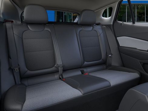 New 2026 Chevrolet Trax LT w/ Driver Confidence Package image 17