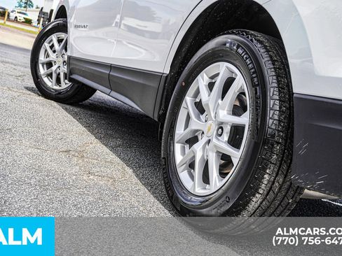 Used 2024 Chevrolet Equinox LT image 14