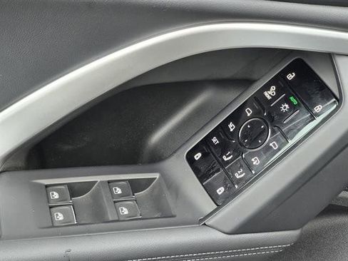 Used 2025 Audi Q5 Premium Plus image 26