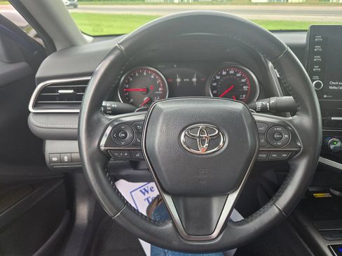 Used 2024 Toyota Camry XSE FWD image 9