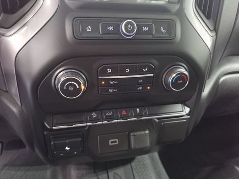 Used 2019 Chevrolet Silverado 1500 Custom Trail Boss w/ Custom Convenience Package AWD/4WD image 15