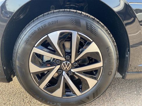 New 2025 Volkswagen Jetta S image 6