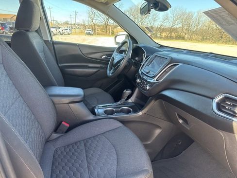 Used 2021 Chevrolet Equinox LT image 16
