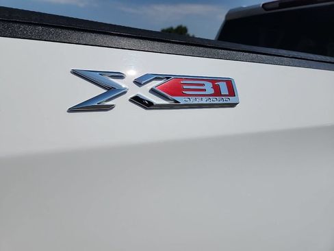 Certified 2023 GMC Sierra 1500 SLT w/ X31 Off-Road Package AWD/4WD image 41