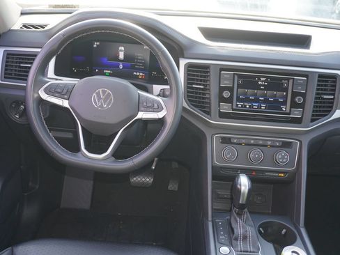 Used 2022 Volkswagen Atlas SE FWD image 7