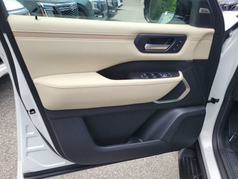 New 2026 Nissan Armada Platinum AWD/4WD image 13