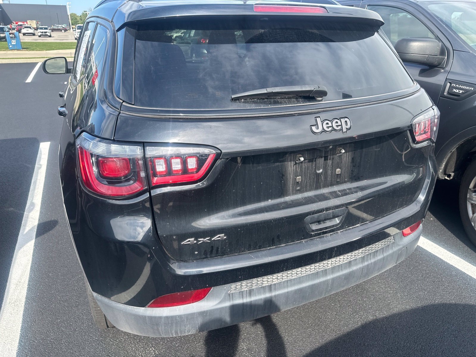 Used 2025 Jeep Compass Latitude w/ Altitude Special Edition AWD/4WD image 4