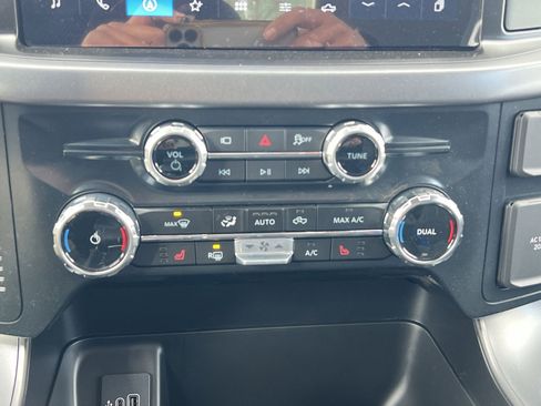 New 2025 Ford F150 Lightning XLT image 21