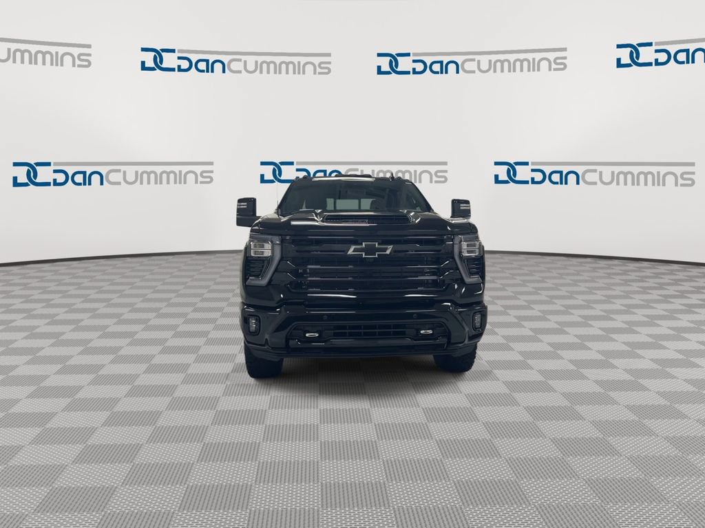 New 2026 Chevrolet Silverado 2500 High Country w/ Midnight Edition AWD/4WD image 3