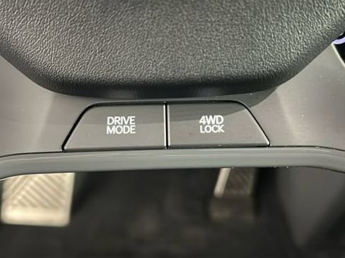 Used 2024 Kia EV9 GT-Line AWD/4WD image 20