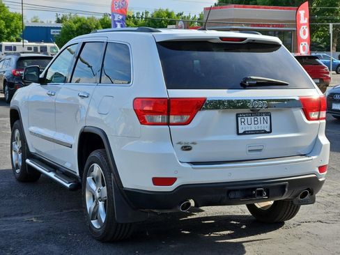 Used 2013 Jeep Grand Cherokee Overland w/ Advance Technology Group AWD/4WD image 17
