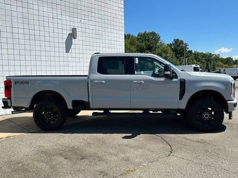 New 2026 Ford F250 Lariat w/ Black Appearance Package AWD/4WD image 4