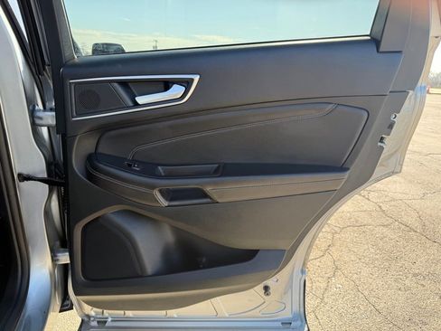 Used 2022 Ford Edge Titanium AWD/4WD image 34
