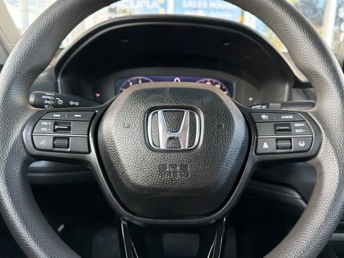 Used 2025 Honda Accord LX image 22