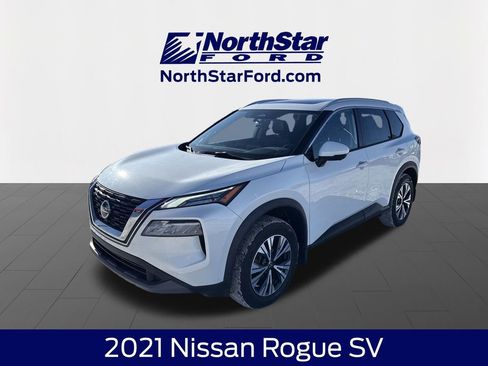 Used 2021 Nissan Rogue SV image 1