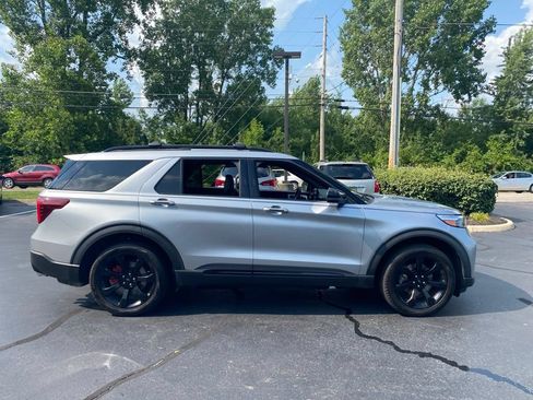 Used 2020 Ford Explorer ST w/ ST High-Performance Pack AWD/4WD image 11