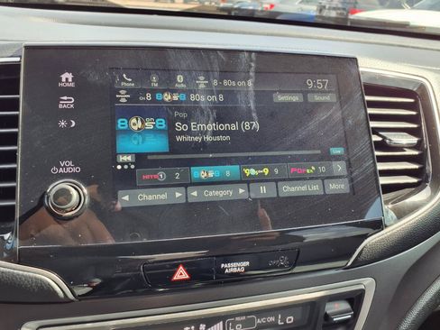 Used 2023 Honda Passport EX-L image 7