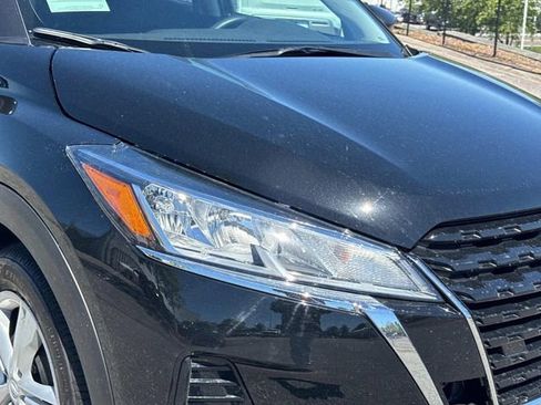 Certified 2025 Nissan Kicks Play S FWD image 11