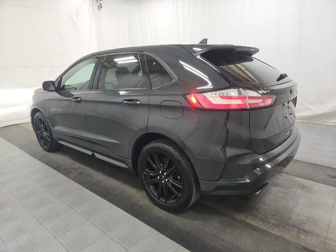 Used 2021 Ford Edge ST-Line w/ Cold Weather Package image 12