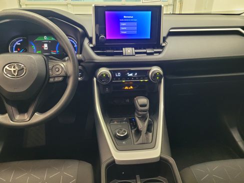 Certified 2025 Toyota RAV4 XLE w/ Convenience Package AWD/4WD image 17