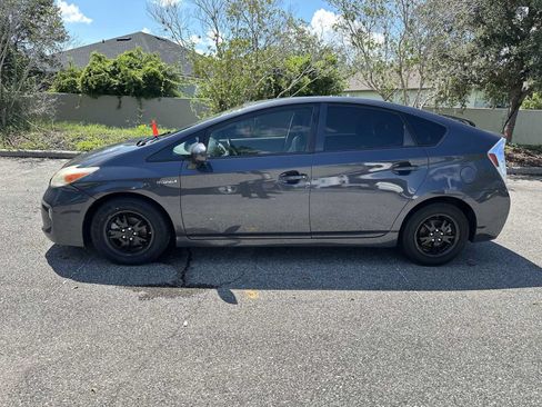 Used 2013 Toyota Prius Four FWD image 3