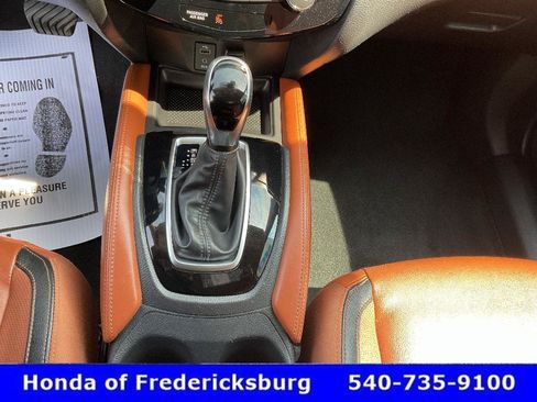 Used 2017 Nissan Rogue SL w/ SL Premium Package AWD/4WD image 41