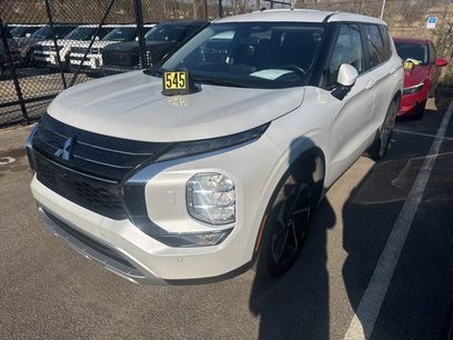 Used 2024 Mitsubishi Outlander SE Black Edition