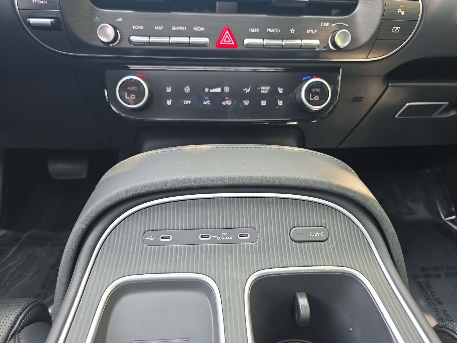 Certified 2026 Hyundai Palisade Calligraphy AWD/4WD image 13