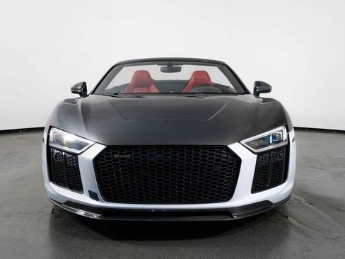 Used 2018 Audi R8 V10 image 3
