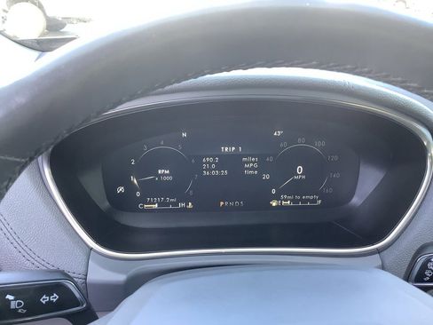 Used 2020 Lincoln Nautilus Reserve image 15