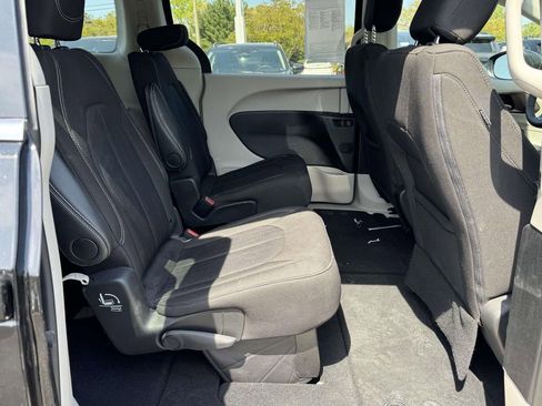 Used 2024 Chrysler Voyager LX FWD image 14