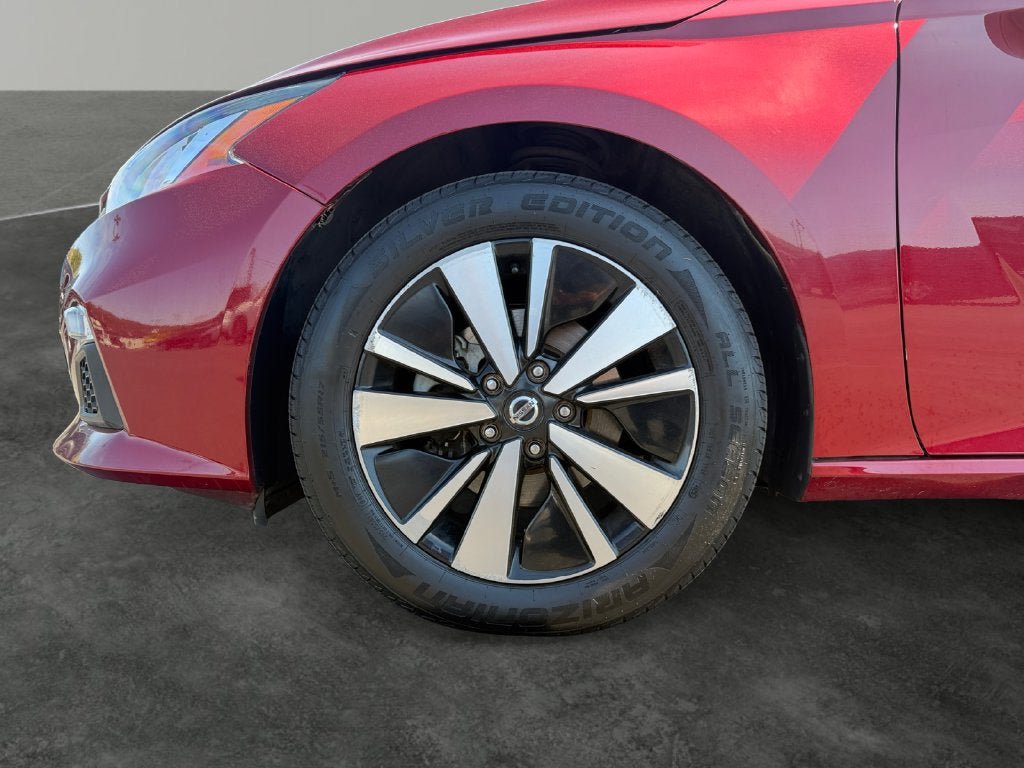 Used 2021 Nissan Altima 2.5 SV AWD/4WD image 5