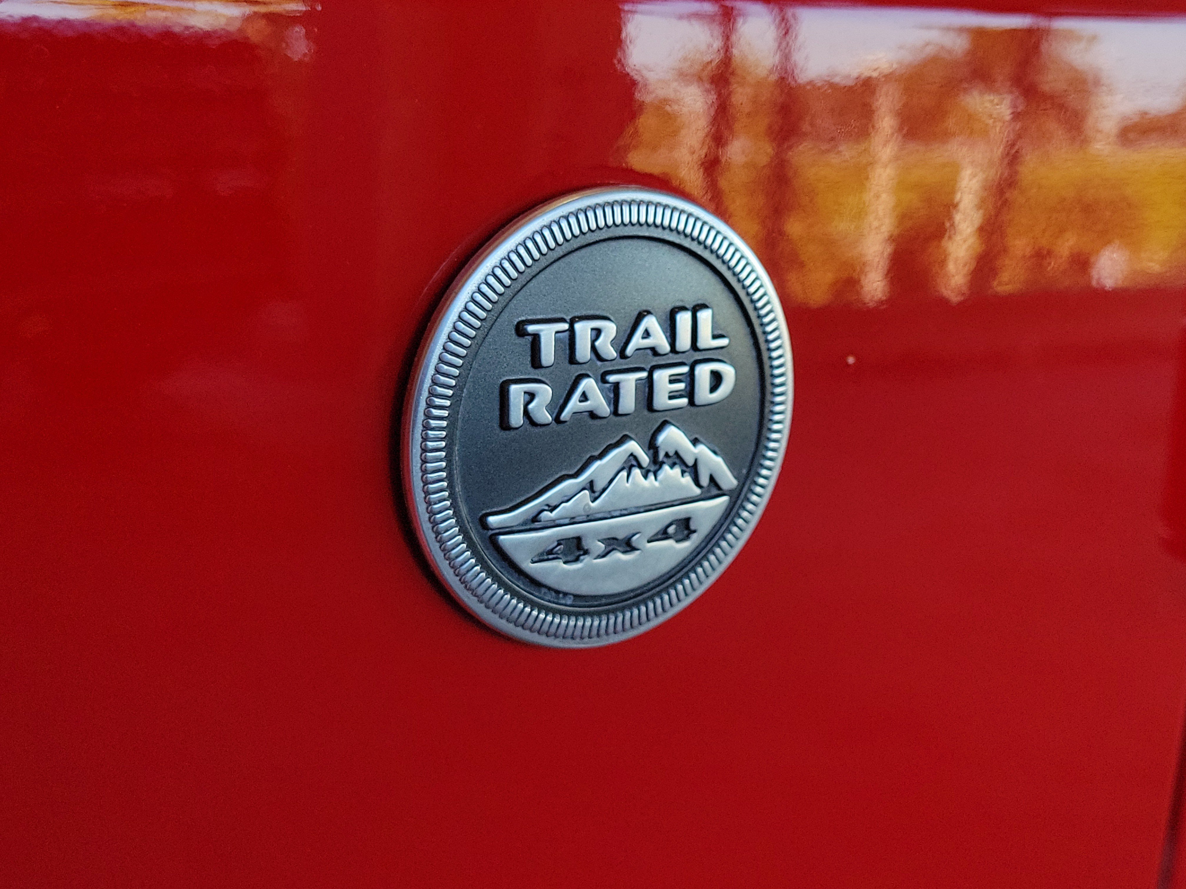 Used 2015 Jeep Wrangler Unlimited Sahara w/ Connectivity Group AWD/4WD image 7