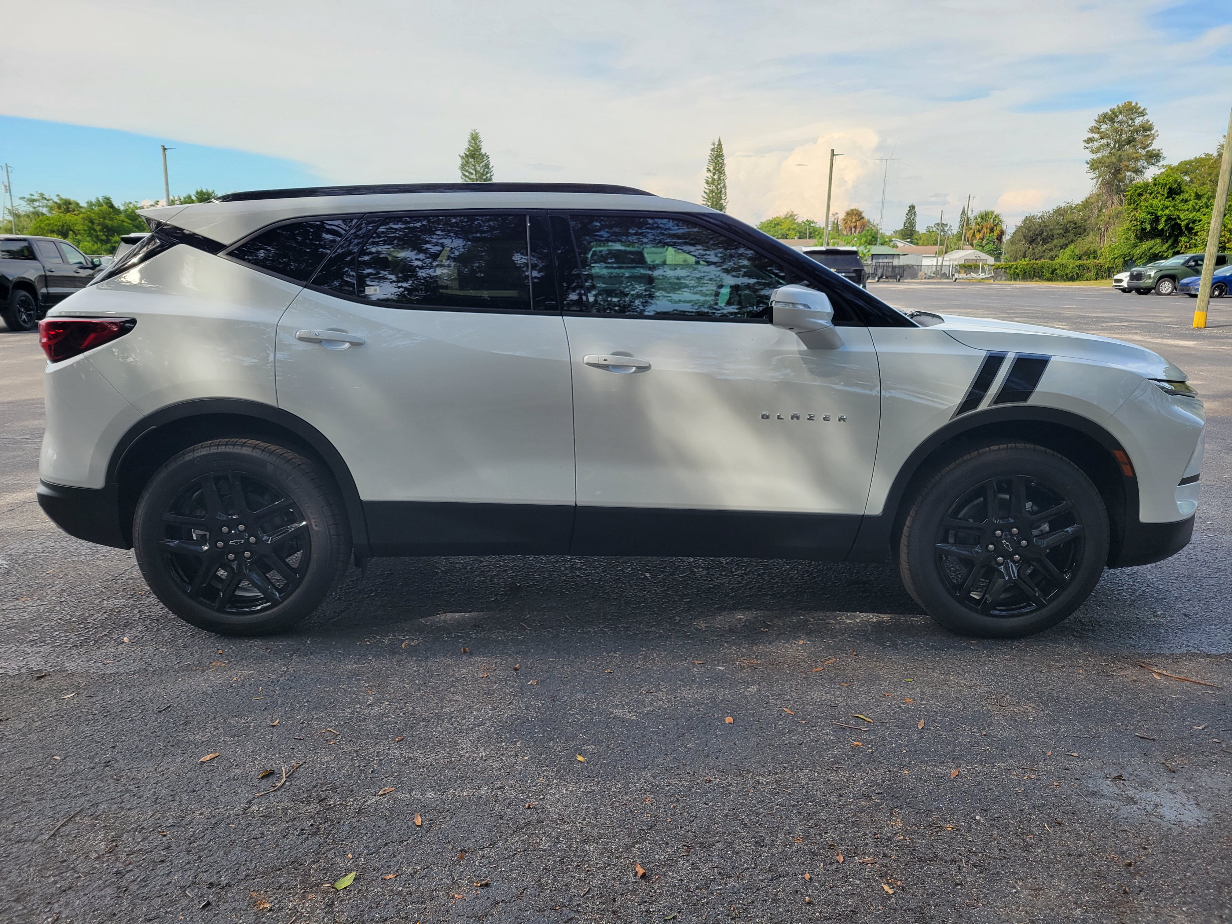 New 2026 Chevrolet Blazer LT w/ Sound & Technology Package AWD/4WD image 4