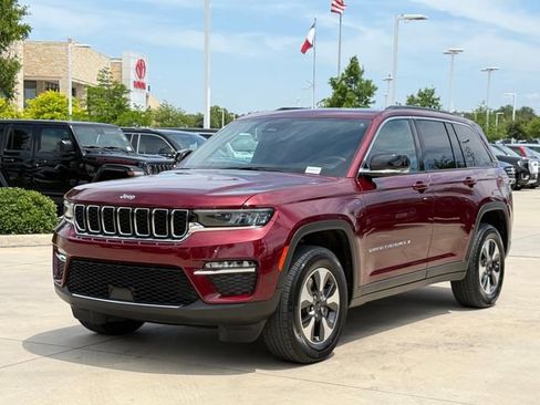 Used 2024 Jeep Grand Cherokee Limited 4xe AWD/4WD image 6