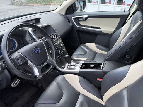 Used 2011 Volvo XC60 T6 AWD/4WD image 26