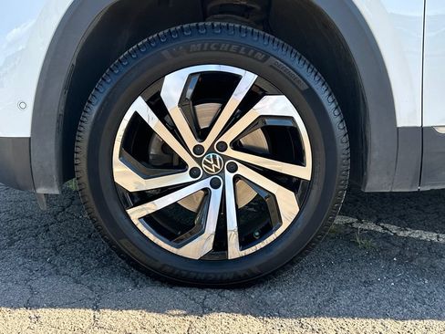Used 2021 Volkswagen Atlas SEL Premium AWD/4WD image 12