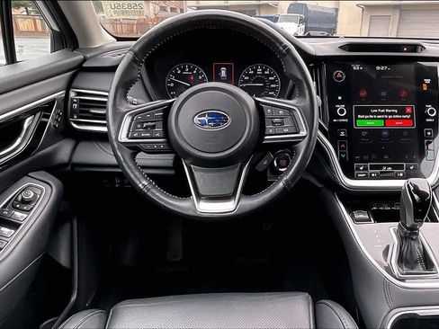 Used 2023 Subaru Outback Limited image 8
