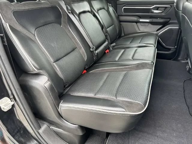 Used 2025 RAM 1500 Laramie AWD/4WD image 23