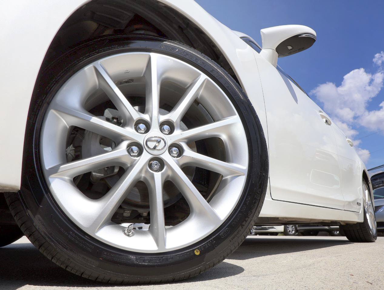Used 2012 Lexus CT 200h Premium FWD image 25