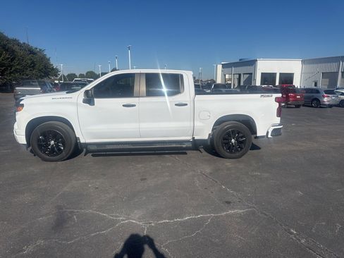 Used 2022 Chevrolet Silverado 1500 Custom image 6