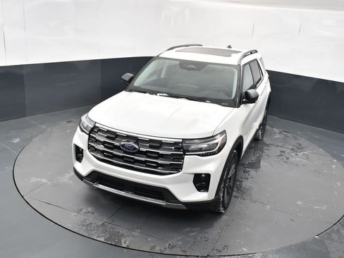 New 2026 Ford Explorer Active w/ Active Comfort Package image 20