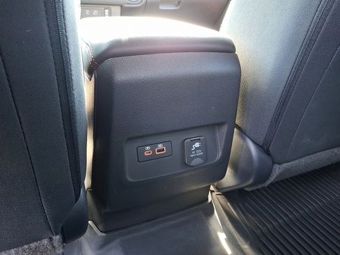 Certified 2024 Nissan Frontier PRO-4X w/ Pro Convenience Package AWD/4WD image 12