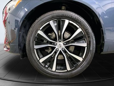 Certified 2024 Volvo XC60 B5 Plus w/ Climate Package AWD/4WD image 12