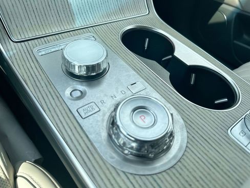 Used 2025 Genesis GV80 3.5T Prestige image 48