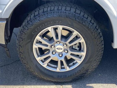 Used 2019 Ford F150 Lariat w/ Max Trailer Tow Package AWD/4WD image 28
